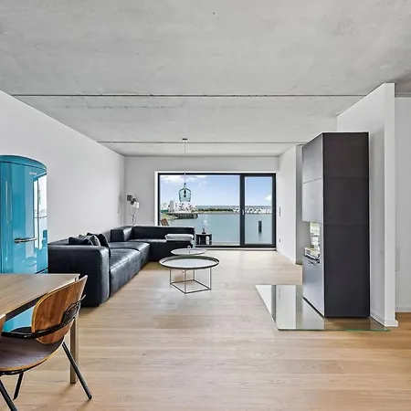 Rooftop Garden Eins Apartman *