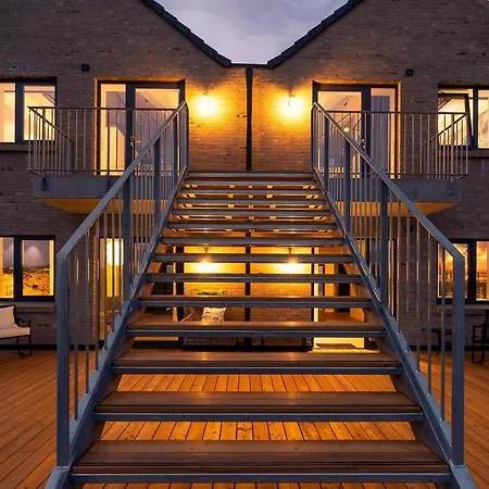 Rooftop Garden Eins Apartman